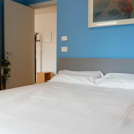 Mamma Ciccia Holiday Home - Italian Balcony Mandello del Lario Exterior photo